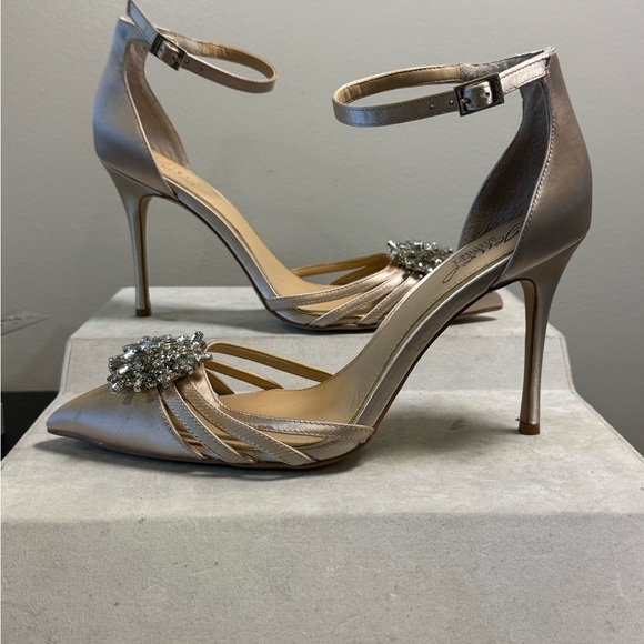 Jewel Badgley Mischka Silver Stiletto Heels, size 8 , NWOT, bedazzled - Picture 1 of 10